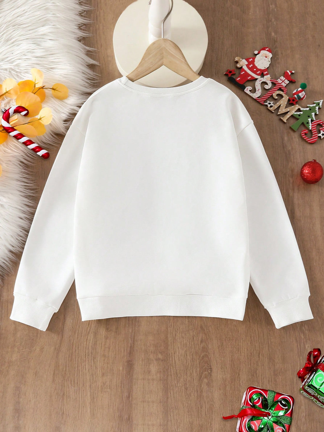 These Santa Claus Family Matching Christmas Sweatshirts are the perfect festive tops for you and your daughter to wear this holiday season. Made with soft and cozy material, these sweatshirts feature a unique Santa Claus design that will make you and your little one stand out. Bring holiday cheer with these matching sweatshirts!