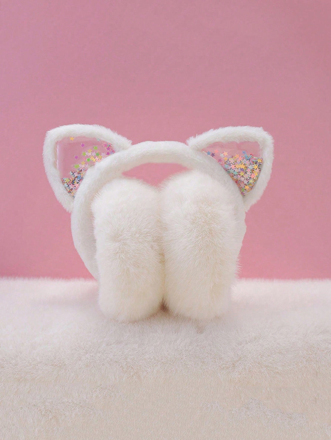 Shield your little ones from the cold with our Feline Fun Foldable Plush Kitten Ear Warmers! Featuring soft and cozy material, these ear warmers are designed to keep your child's ears warm and protected during the winter season. Plus, the foldable design allows for convenient storage and portability.