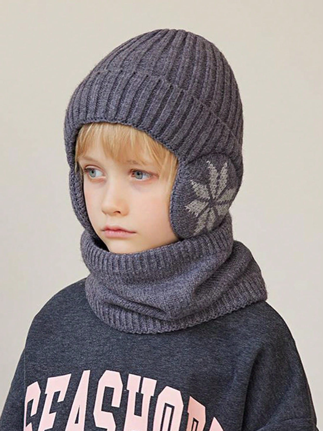 Keep your child warm and stylish with our Cozy Winter Knit Beanie and Scarf Set! Made for kids aged 3-12, this set is perfect for outdoor adventures and skiing. Crafted with high-quality materials, our set will keep your child warm and comfortable all winter long.